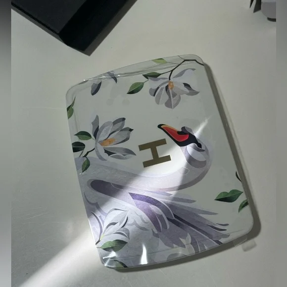 Hourglass Ambient Lighting Edit Unlocked 2025 Palette - Picture 9 of 11